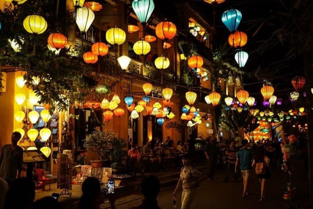 Lantern Street in Hoi An: Preserving a Cultural Beauty Over 400 Years